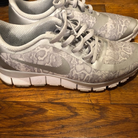 white leopard nike shoes